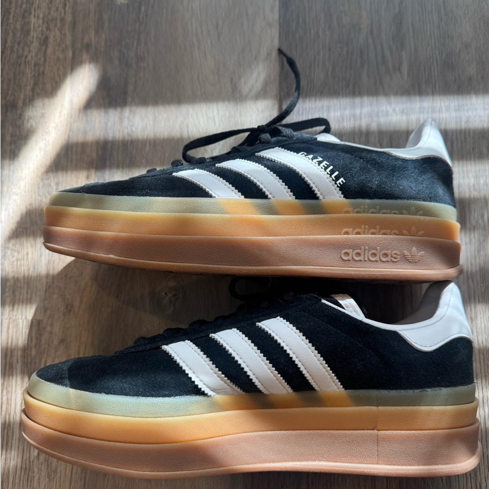 Adidas Women's platform Black and White Sneakers